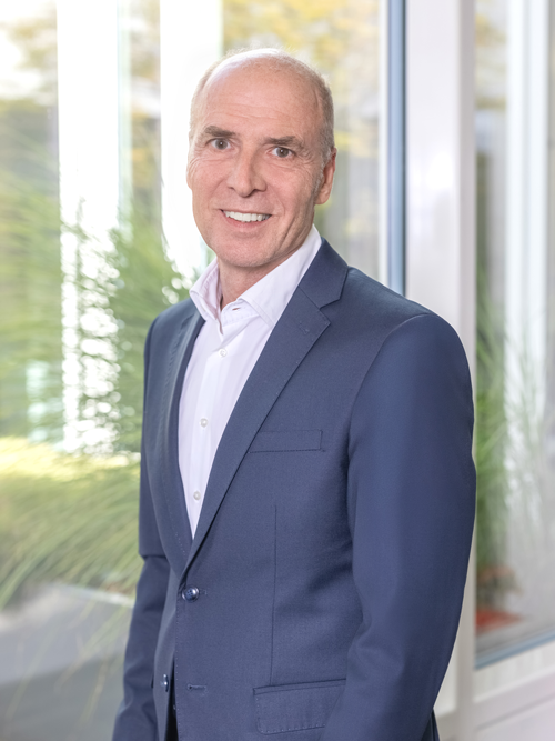 Headshot of Dr. Martin Künzel